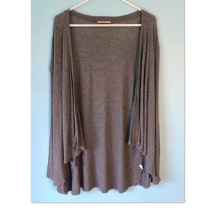 Long sleeve, gray cardigan